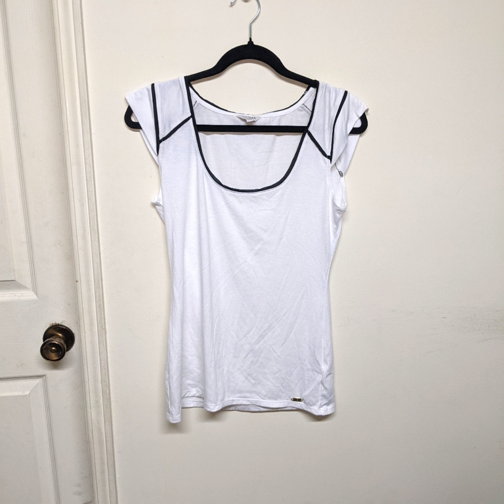 NWOT Guess Top